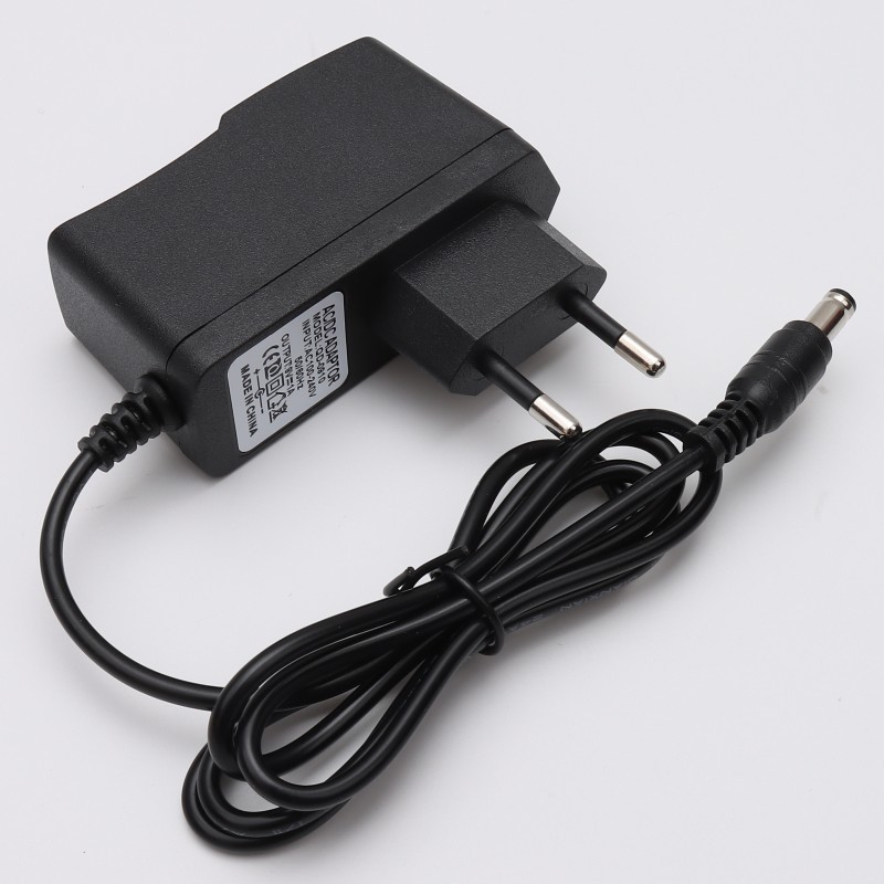 ปลั๊กอะแดปเตอร์แปลงไฟ AC ของ E - Gaming Console Genesis บทวิจารณ์และราคา